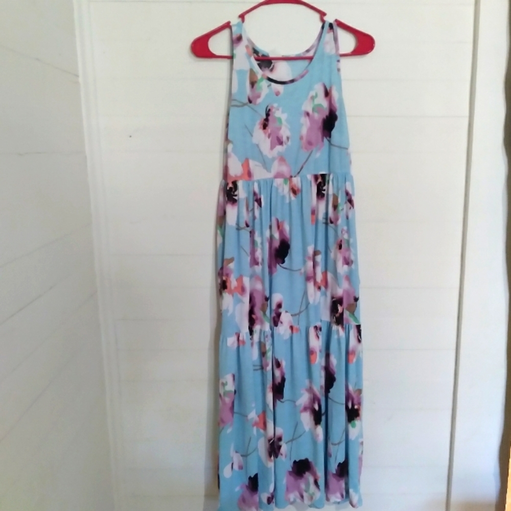 Medium floor length floral dress with pockets